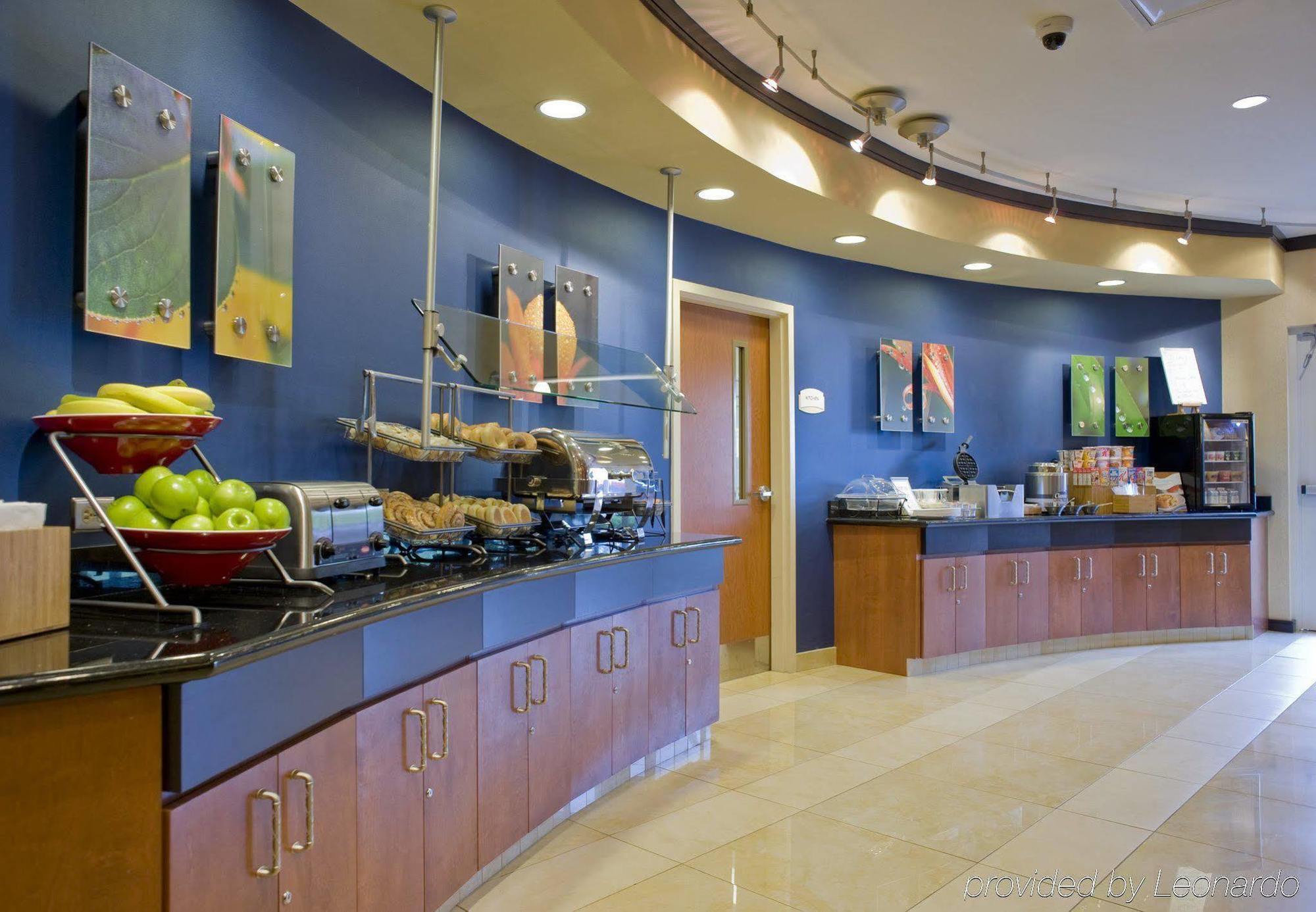 Fairfield Inn & Suites Columbus Restaurang bild