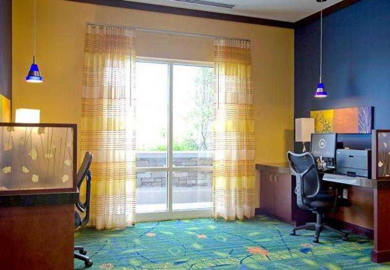 Fairfield Inn & Suites Columbus Rum bild